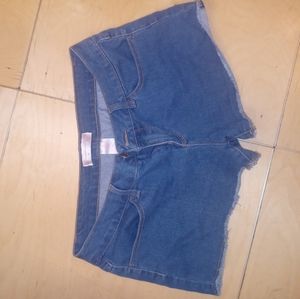 EUC. NOBO SHORTS